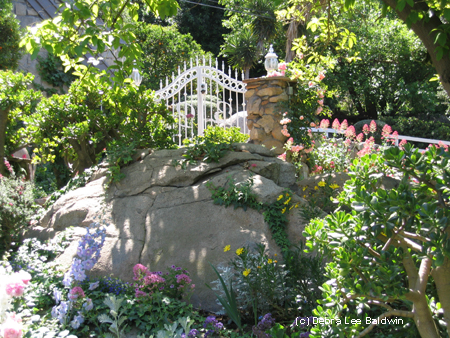Allen gate resized Allen gate resized