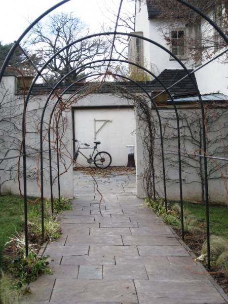 Chanticleer -path to Tea Cup garden